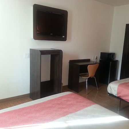 Motel 6 Bell Gardens Kültér fotó
